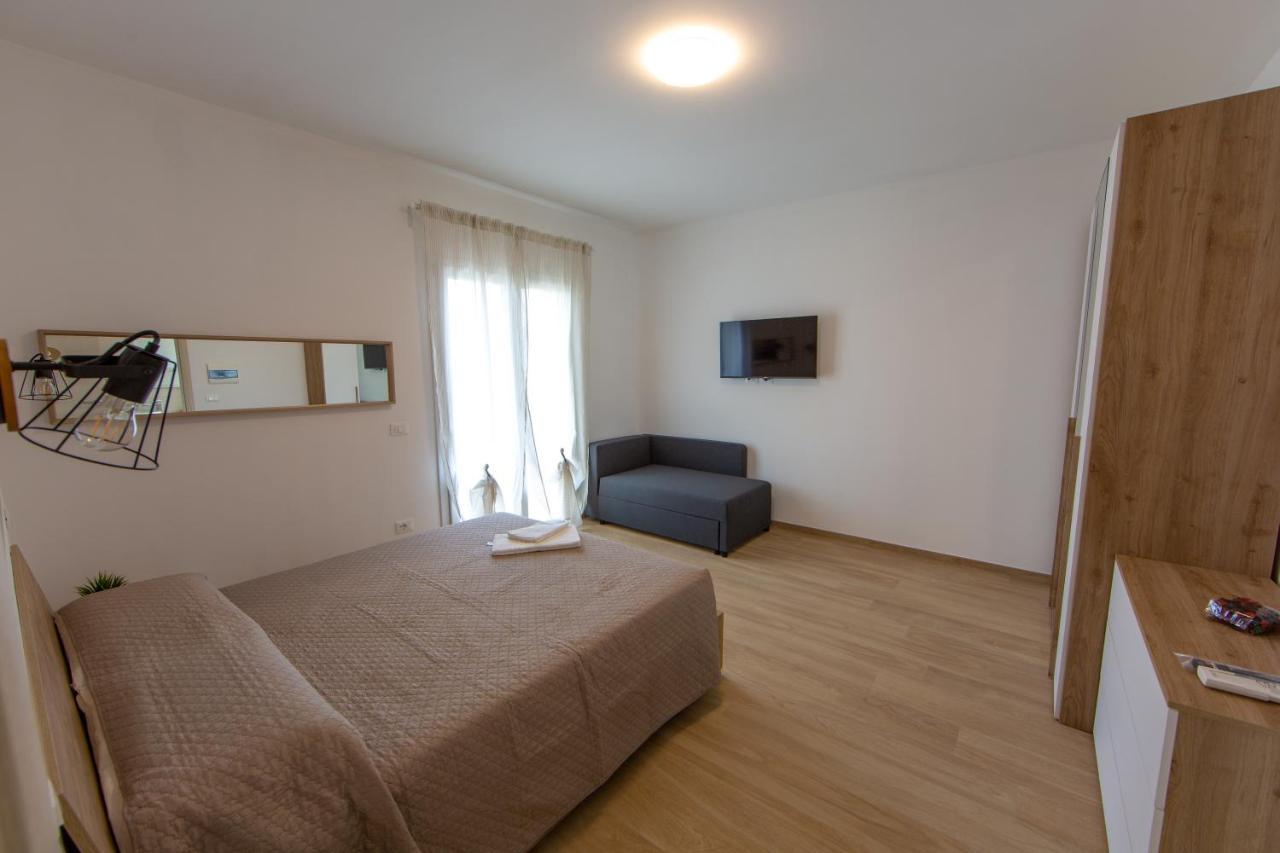 Aria Di Sale Bed & Breakfast Martinsicuro Exterior photo